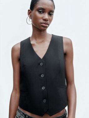 Zara Black Button-Front Sleeveless Vest